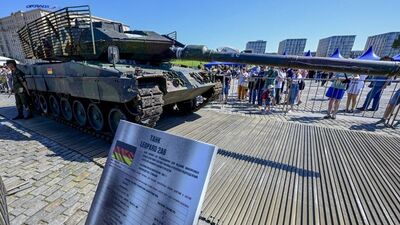 Német szupertank: az oroszok darabokra szedték a Leopard 2A6-ot és rájöttek a féltve őrzött gyenge pontjára – videó