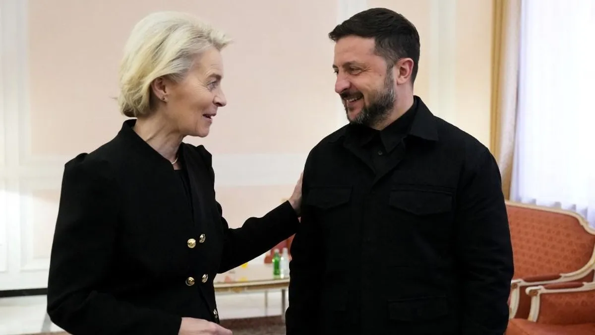 Zelenszkij közelébe jutott a korrupcióellenes hivatal, most megszüntethetik
